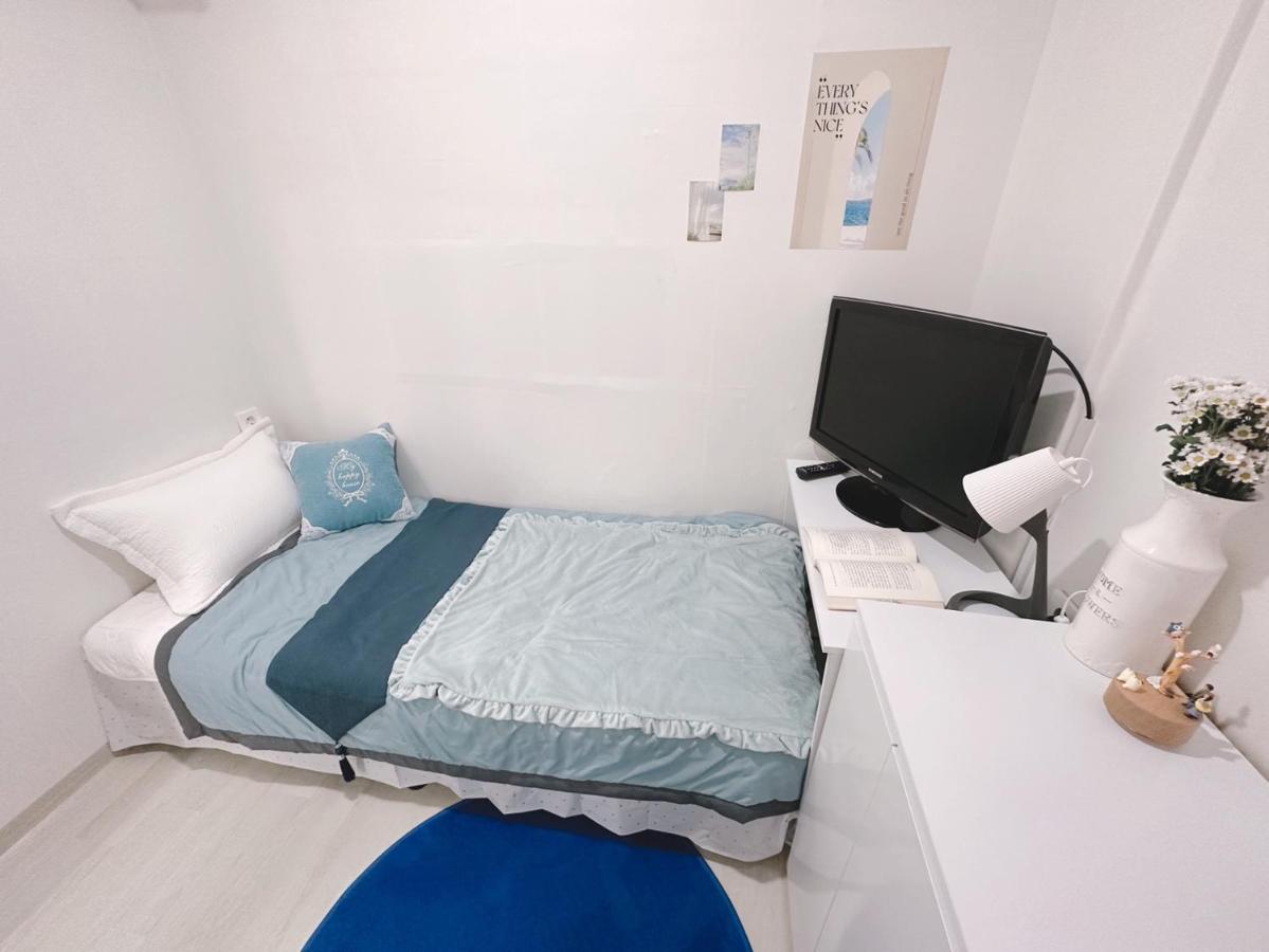 The Bay Cube House Female Only Hotel Guri Exterior foto