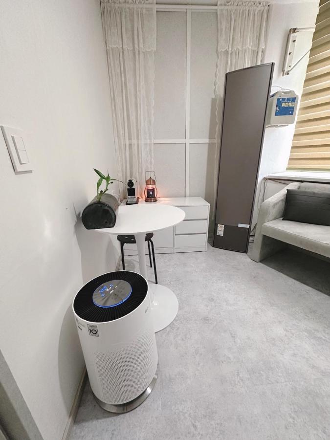 The Bay Cube House Female Only Hotel Guri Exterior foto